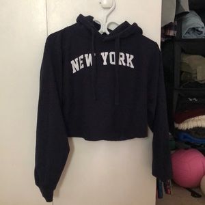 New York cropped hoodie